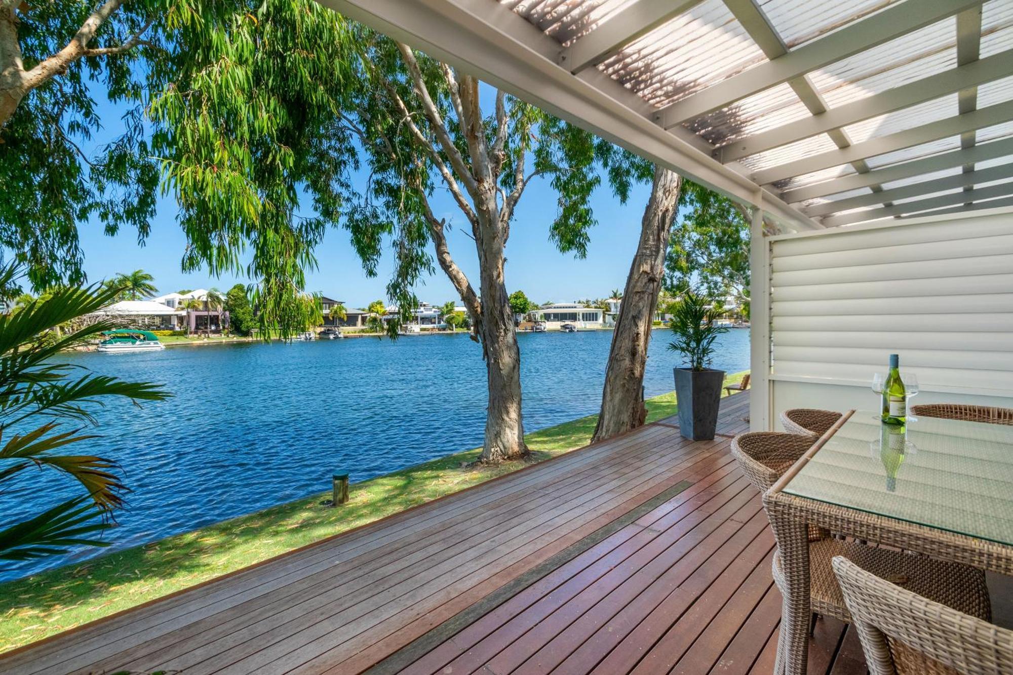 Noosa Entrance Waterfront Resort Noosaville Εξωτερικό φωτογραφία