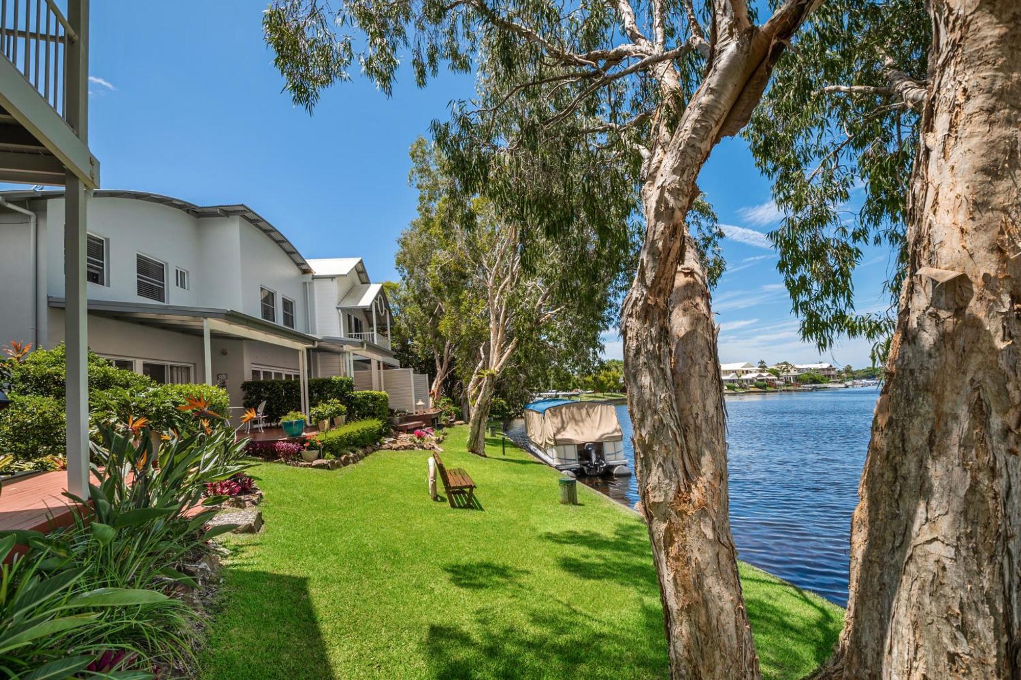 Noosa Entrance Waterfront Resort Noosaville Εξωτερικό φωτογραφία